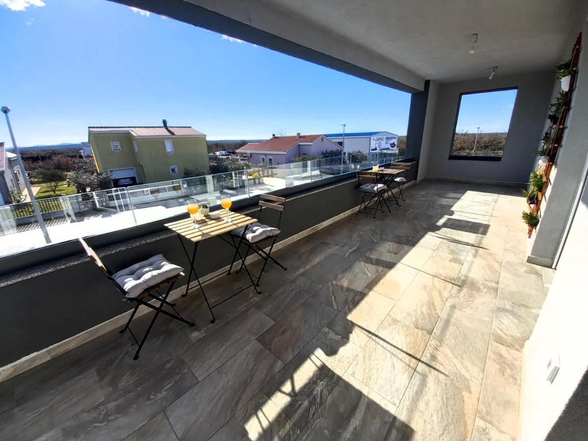 Villa Tia With Heated Pool & Jacuzzi Murvica  Buitenkant foto