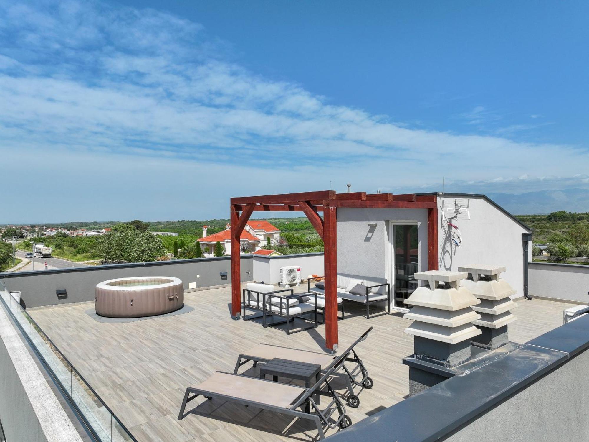 Villa Tia With Heated Pool & Jacuzzi Murvica  Buitenkant foto